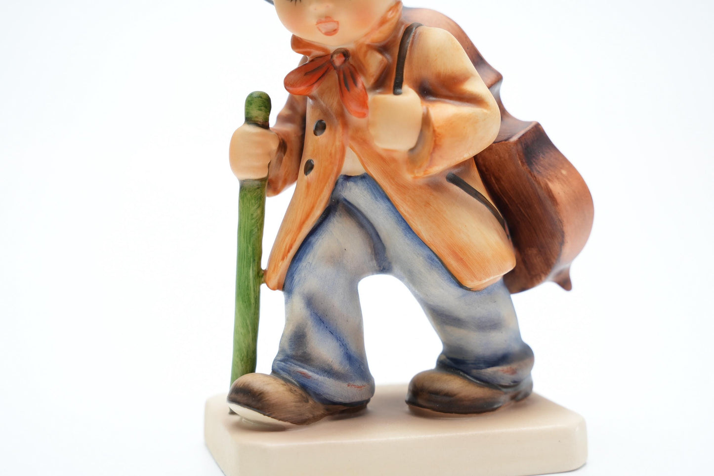 Vintage Hummel Beeldje 'The Returner' - HUM 89 - TMK 6 (14 cm / 5,5 inch)