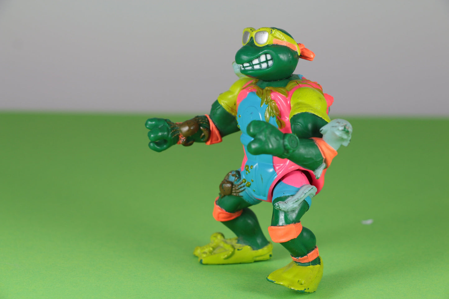 Ninja Turtle als zwemmer met haaien - jaar 1990 - zwempak