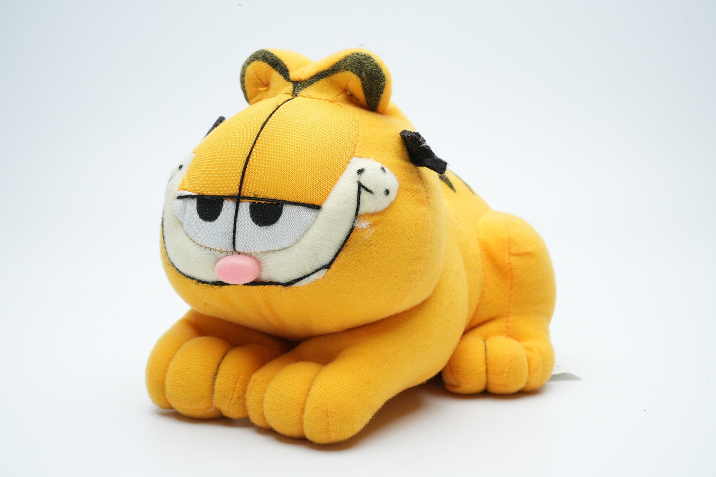 Garfield die ligt op de grond | schattige Garfield plush