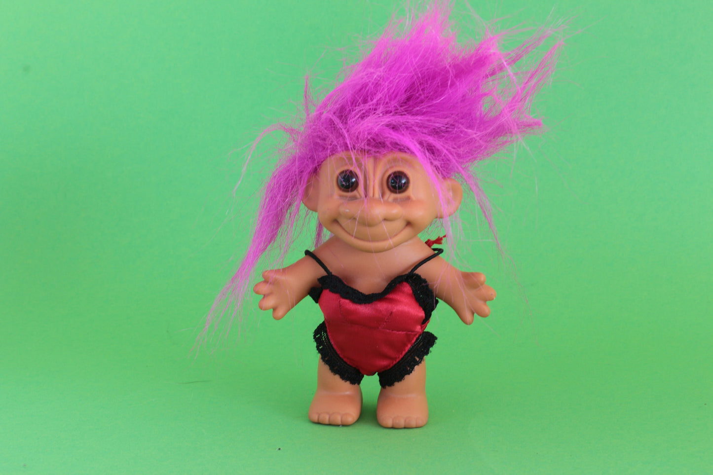 Vintage trol in victoria secret lingeriesetje | Oude dam trol | Dam trol in lingerie